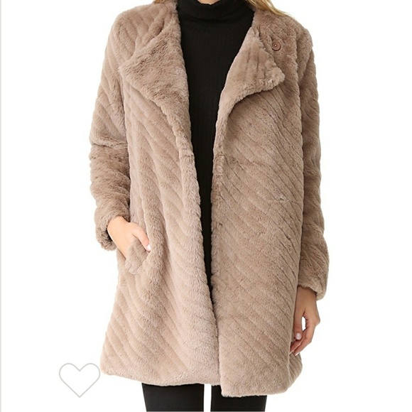 BB Dakota Jackets & Blazers - BB DAKOTA FAUX FUR COAT